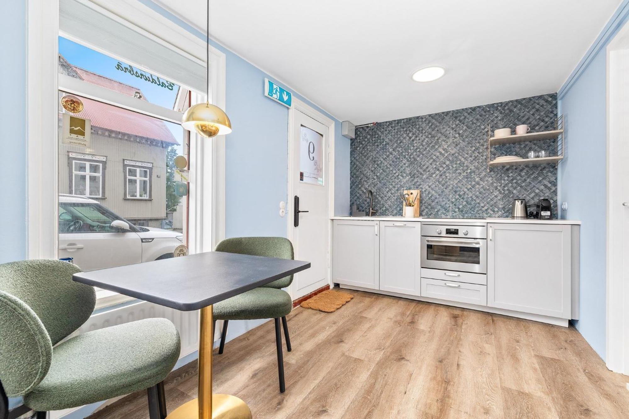 Downtown Reykjavik Studio Apartment Buitenkant foto